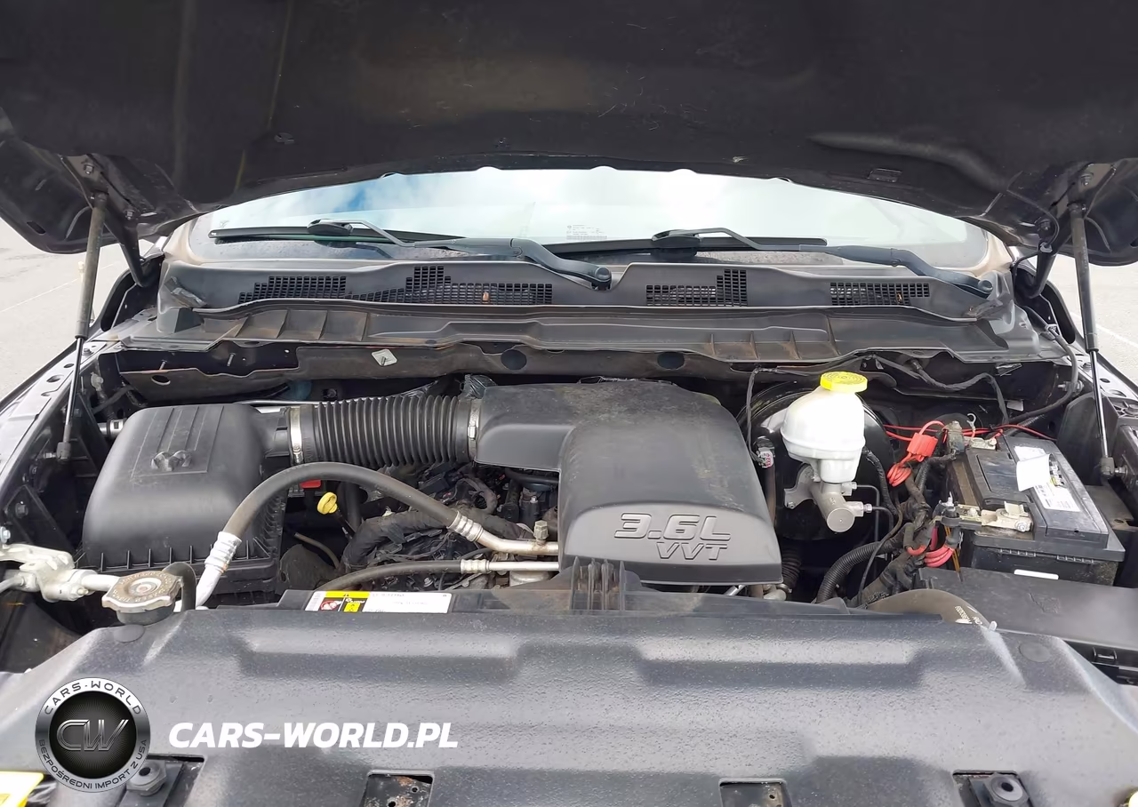 2018 Ram 1500 Tradesman 4X4 5'7 Box VIN:1C6RR7KG9JS286525 - 10
