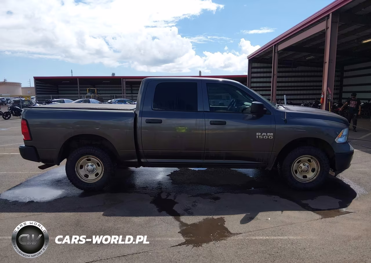 2018 Ram 1500 Tradesman 4X4 5'7 Box VIN:1C6RR7KG9JS286525 - 18