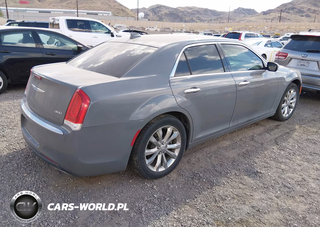 2018 Chrysler 300 Limited Awd VIN:2C3CCAKG4JH201986 - 4