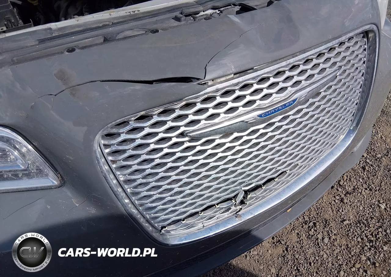2018 Chrysler 300 Limited Awd VIN:2C3CCAKG4JH201986 - 6