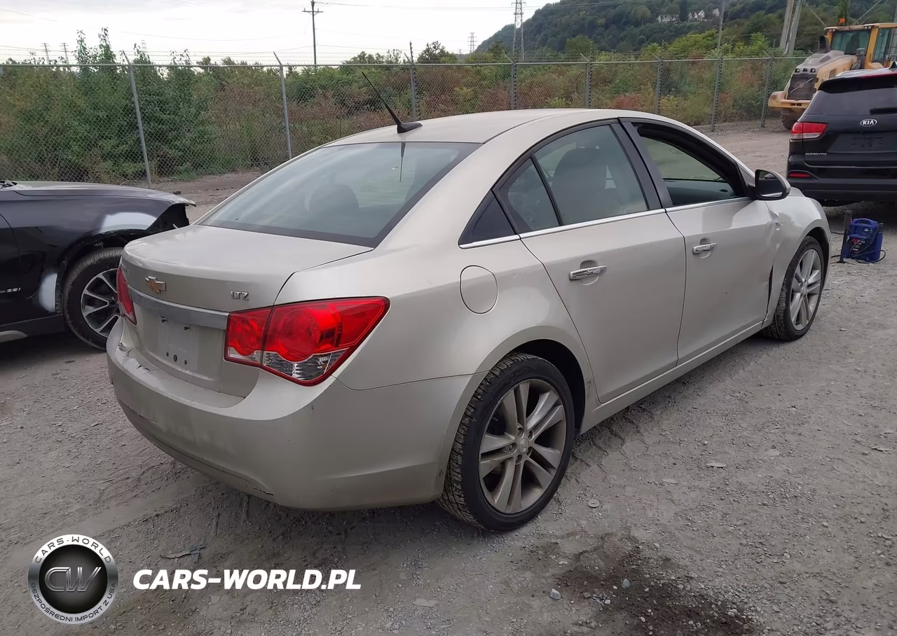 2013 Chevrolet Cruze Ltz VIN:1G1PG5SB4D7228451 - 4