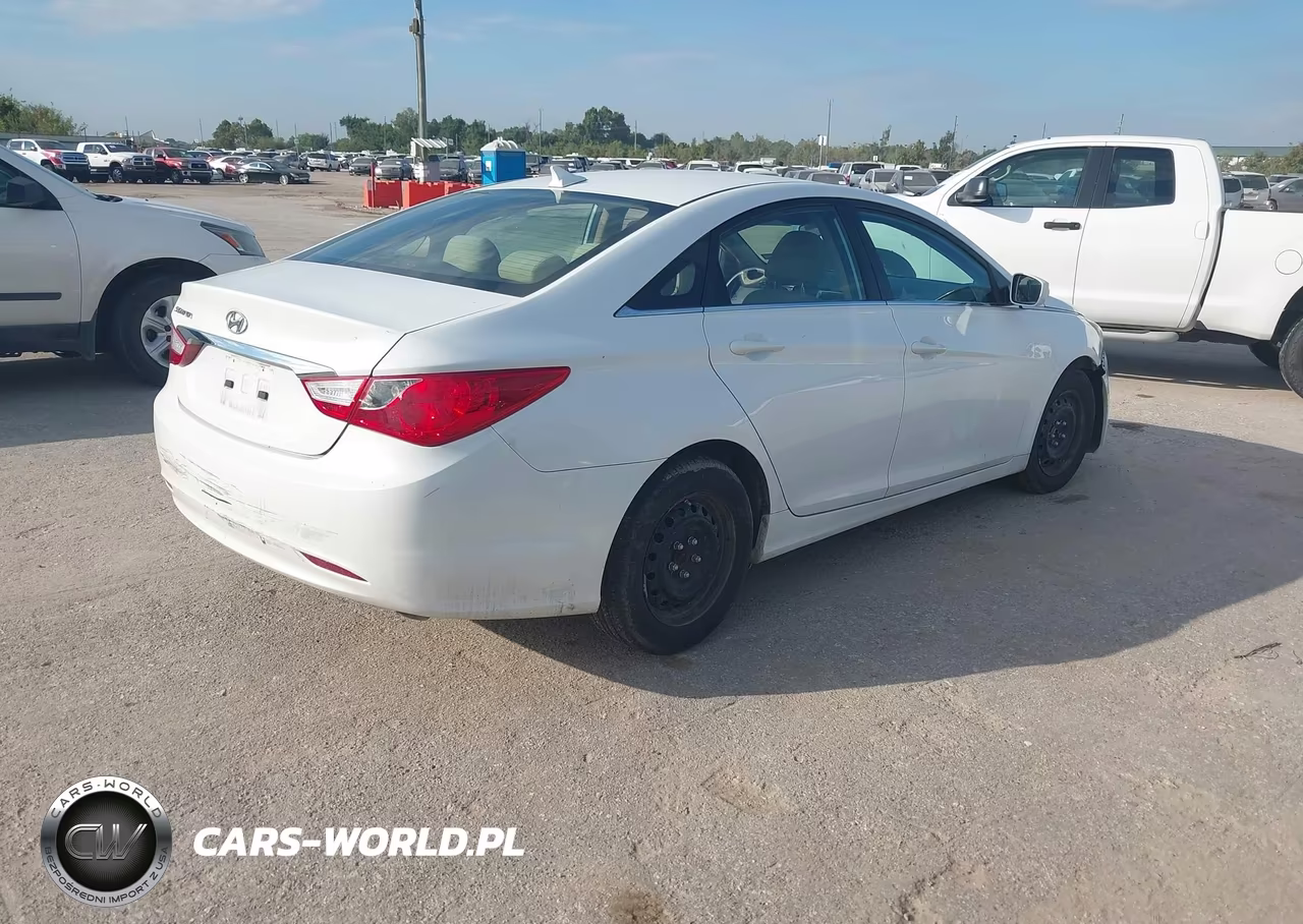 2011 Hyundai Sonata Gls VIN:5NPEB4AC1BH111632 - 4
