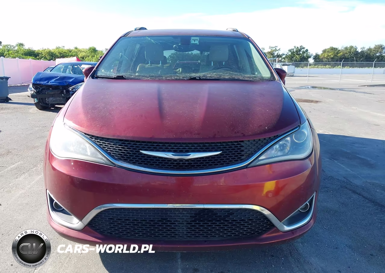 2017 Chrysler Pacifica Touring-L Plus VIN:2C4RC1EG1HR541716 - 12