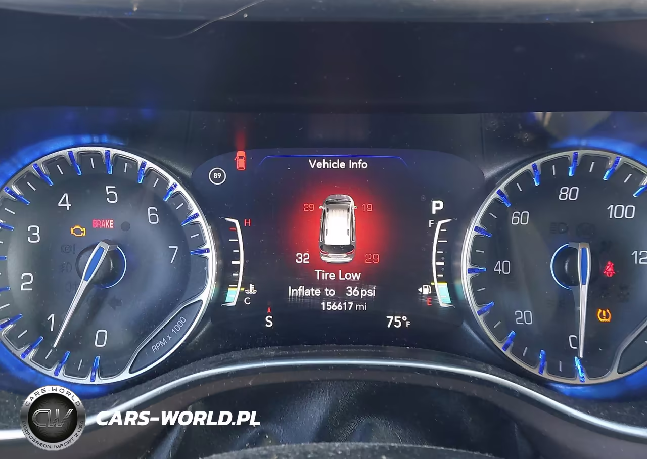 2017 Chrysler Pacifica Touring-L Plus VIN:2C4RC1EG1HR541716 - 7