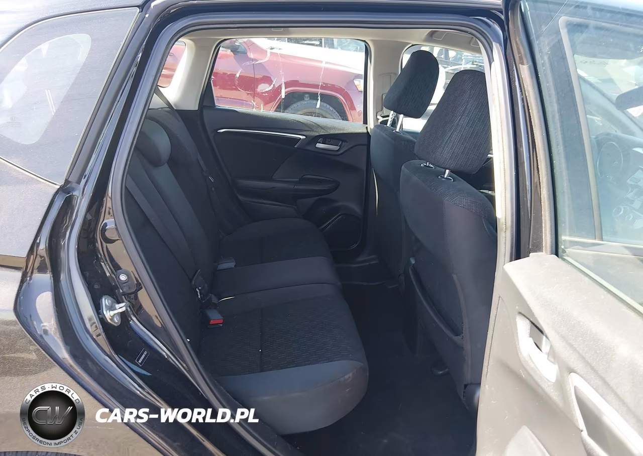 2015 Honda Fit Lx VIN:3HGGK5H58FM717677 - 8