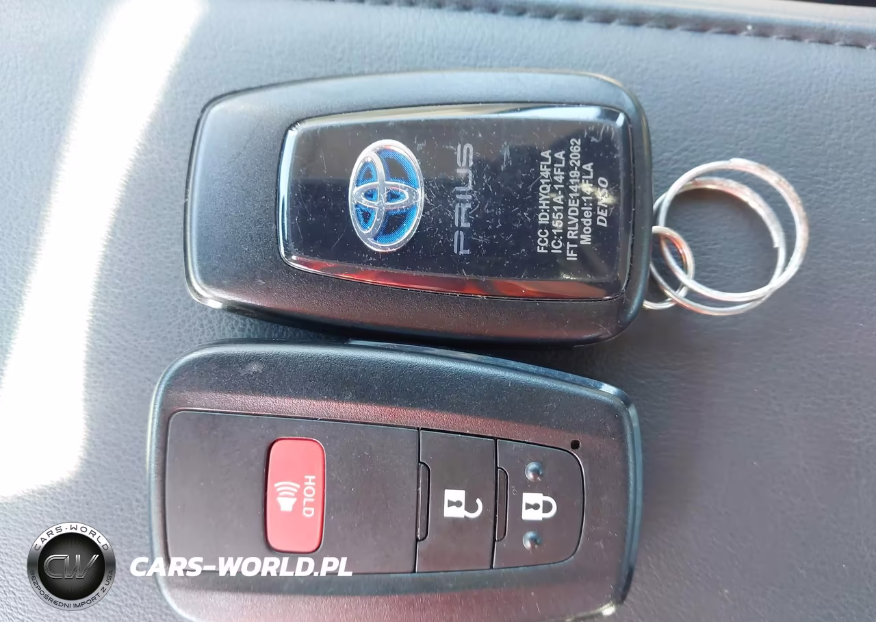 2022 Toyota Prius Xle Awd-E VIN:JTDL9MFU3N3041541 - 11