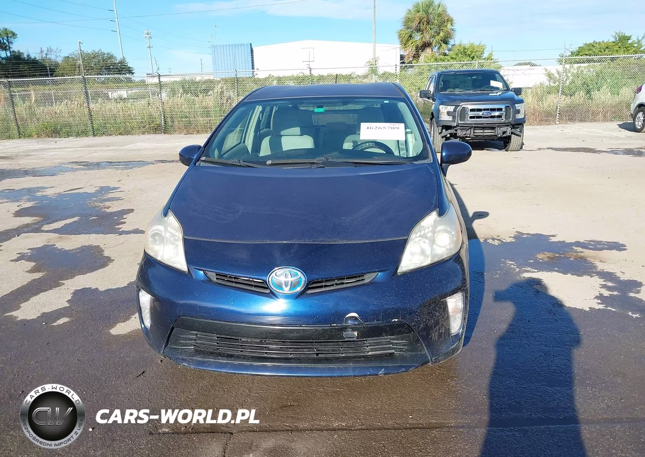2013 Toyota Prius Two VIN:JTDKN3DU4D1651088 - 12