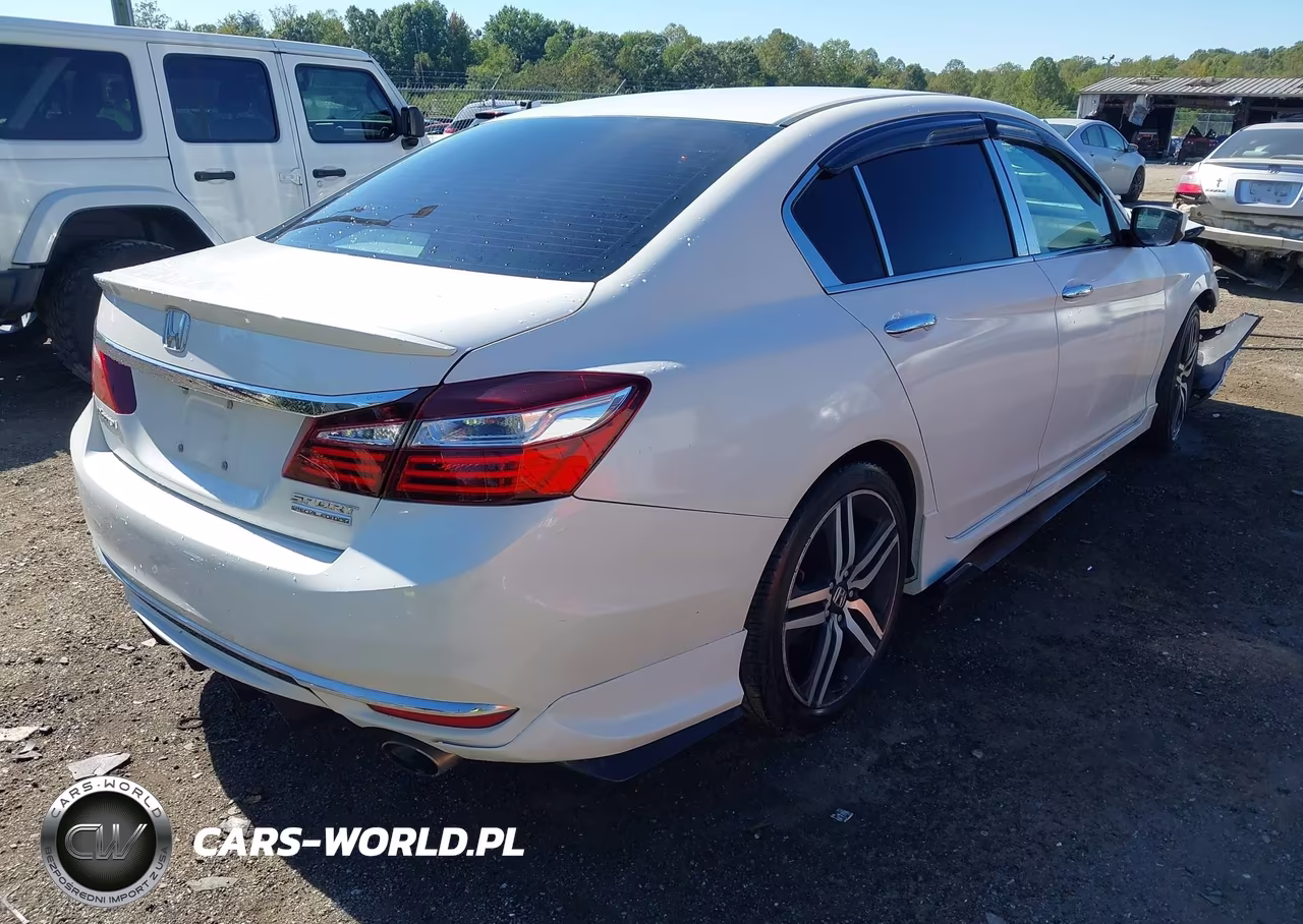 2017 Honda Accord Sport Se VIN:1HGCR2F11HA162581 - 4