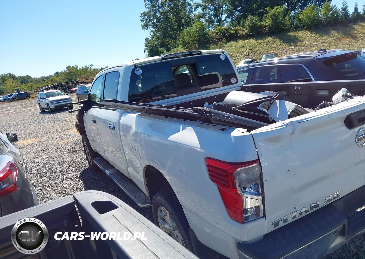 2016 Nissan Titan Xd Sl Diesel VIN:1N6BA1F41GN502421 - 3