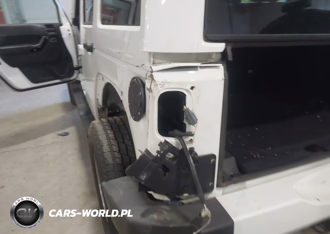 2012 Jeep Wrangler Unlimited Sahara VIN:1C4HJWEG4CL269677 - 6