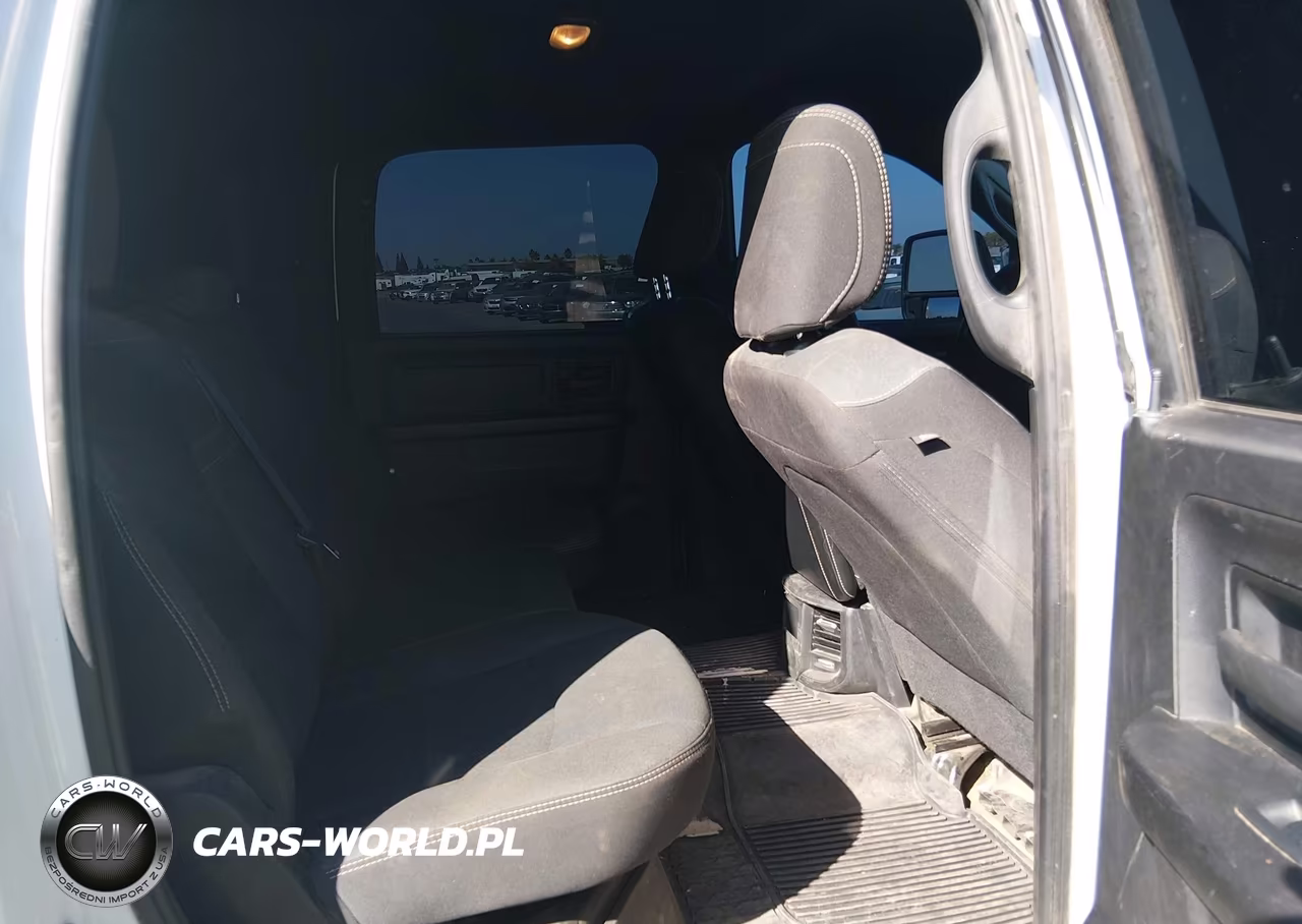 2024 Ram 2500 Tradesman 4X4 8' Box VIN:3C6UR5HJ1RG249618 - 8