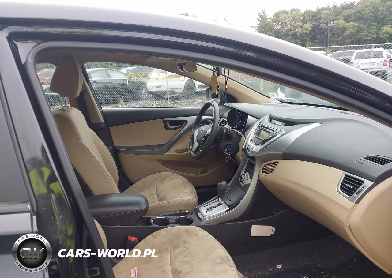 2012 Hyundai Elantra Gls VIN:5NPDH4AE8CH116811 - 5