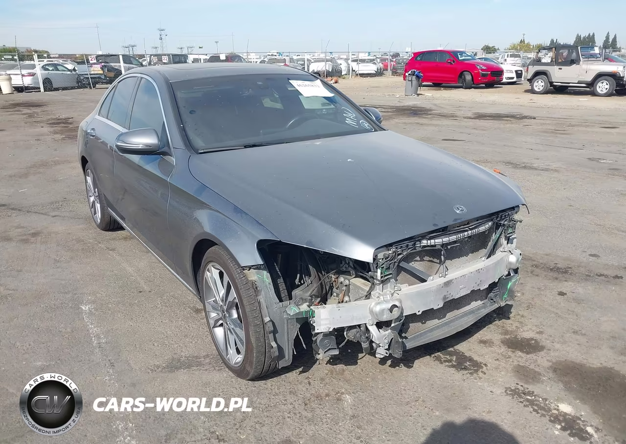 2019 Mercedes-Benz C 300