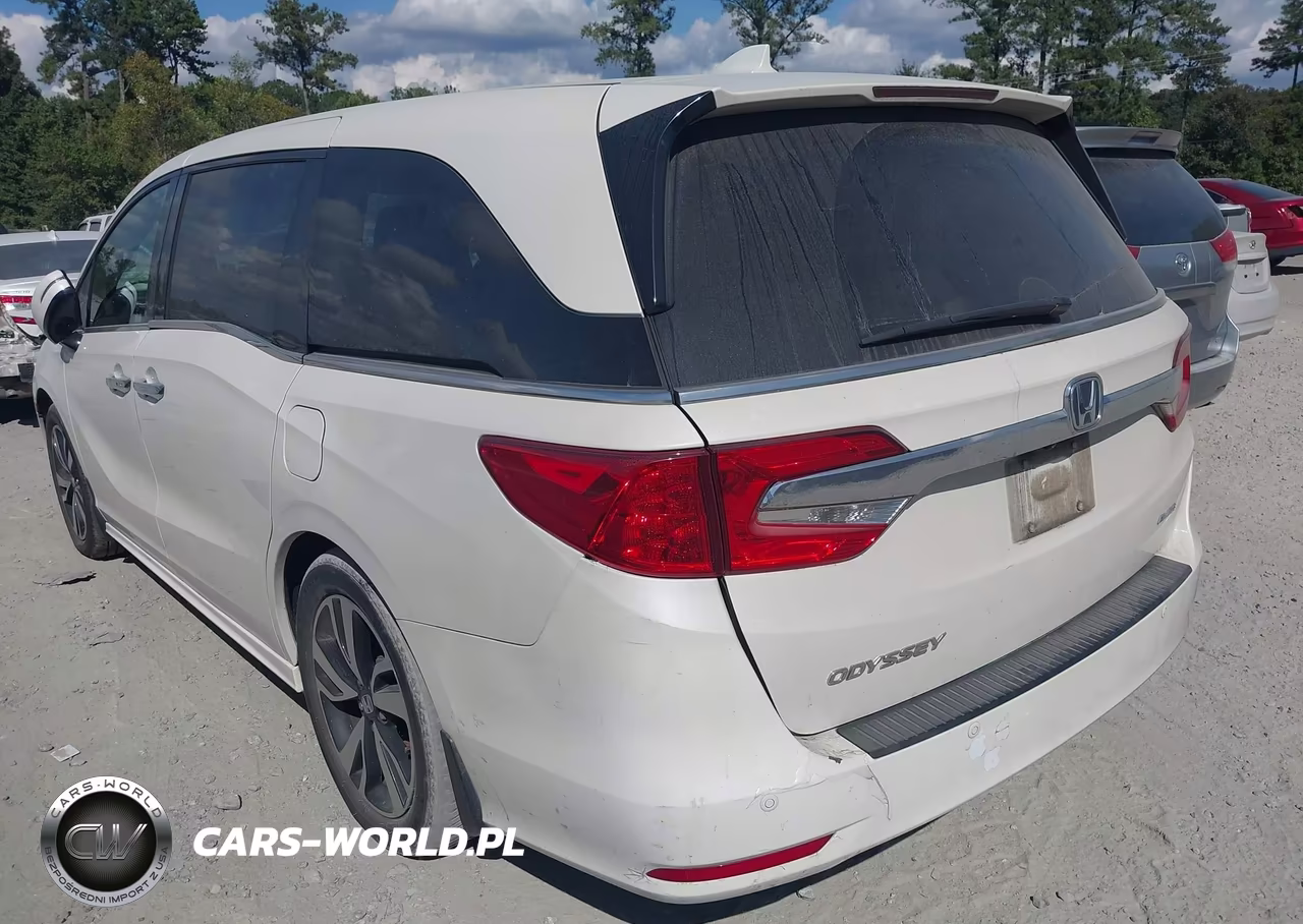 2019 Honda Odyssey Elite VIN:5FNRL6H90KB031726 - 3