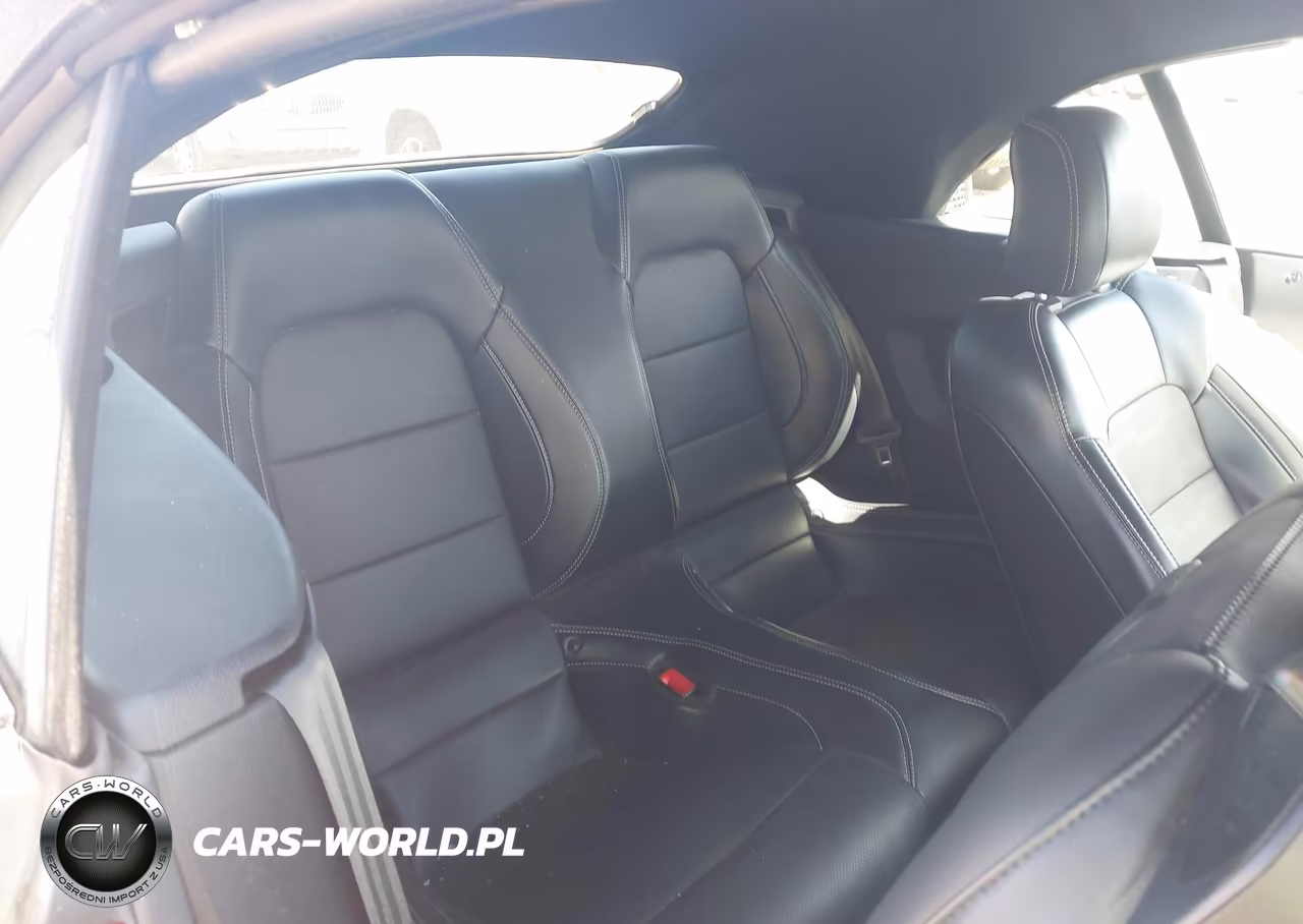 2019 Ford Mustang Ecoboost Premium VIN:1FATP8UH6K5178675 - 8