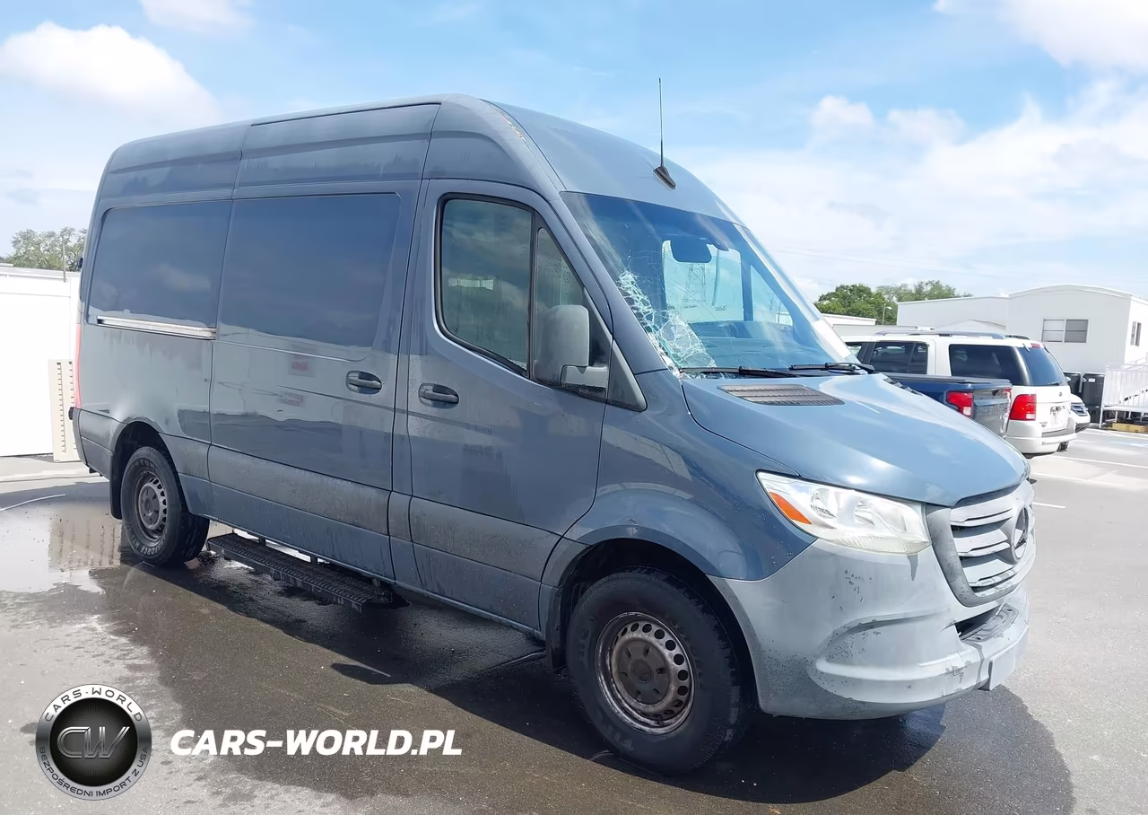2019 Mercedes-Benz Sprinter 2500 Standard Roof V6 – zdjęcie 1 z 19