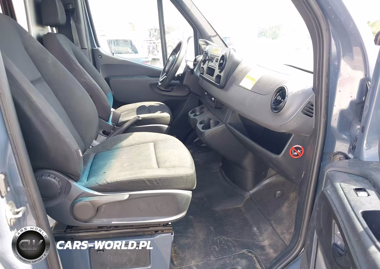 2019 Mercedes-Benz Sprinter 2500 Standard Roof V6 VIN:WD4PF0CDXKP053297 - 5