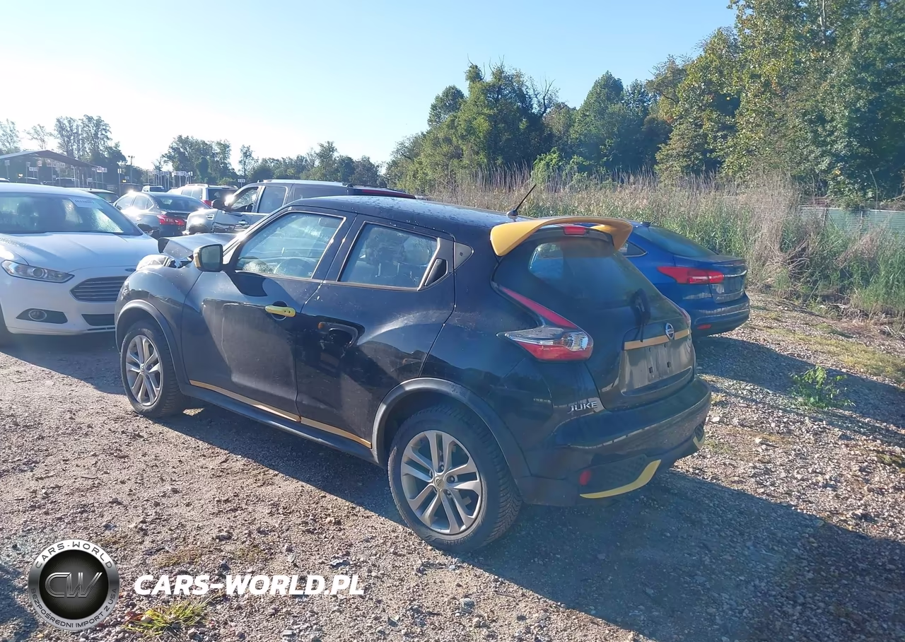 2015 Nissan Juke S VIN:JN8AF5MV3FT553923 - 3