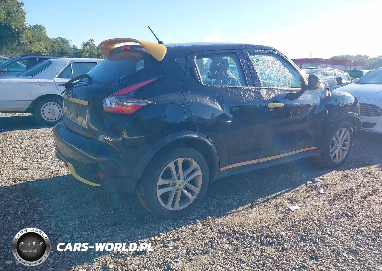 2015 Nissan Juke S VIN:JN8AF5MV3FT553923 - 4