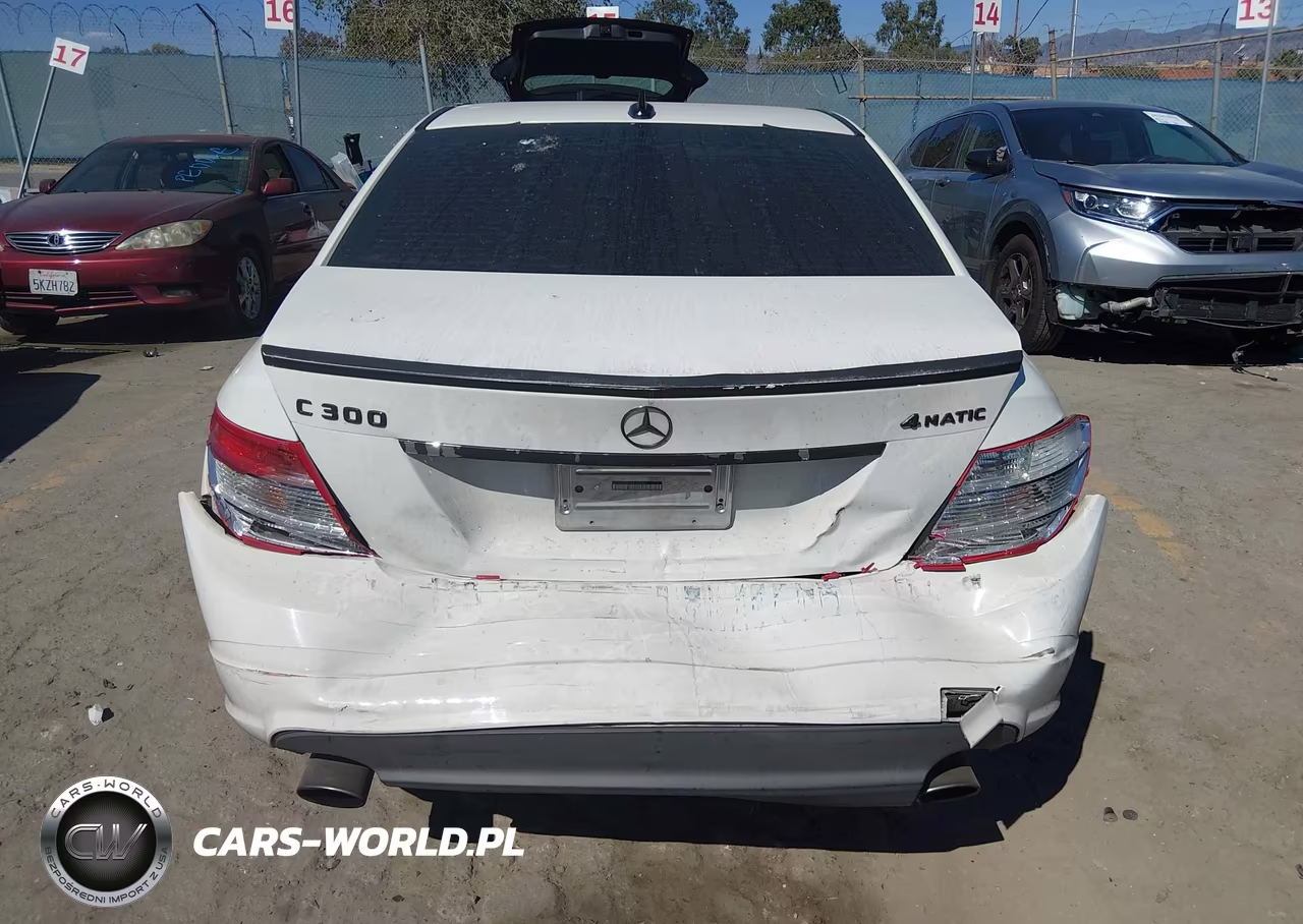 2011 Mercedes-Benz C 300 Sport 4Matic VIN:WDDGF8BB9BR184546 - 6