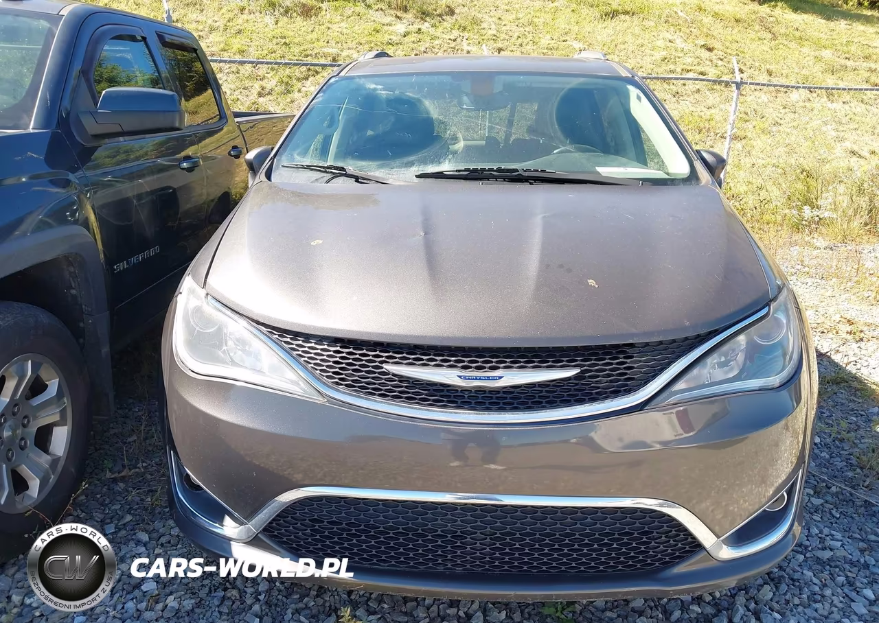 2020 Chrysler Pacifica Touring L VIN:2C4RC1BG0LR109812 - 12