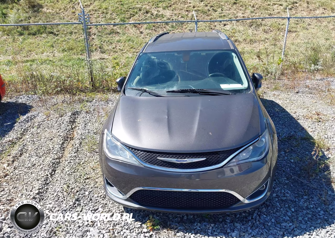 2020 Chrysler Pacifica Touring L VIN:2C4RC1BG0LR109812 - 6