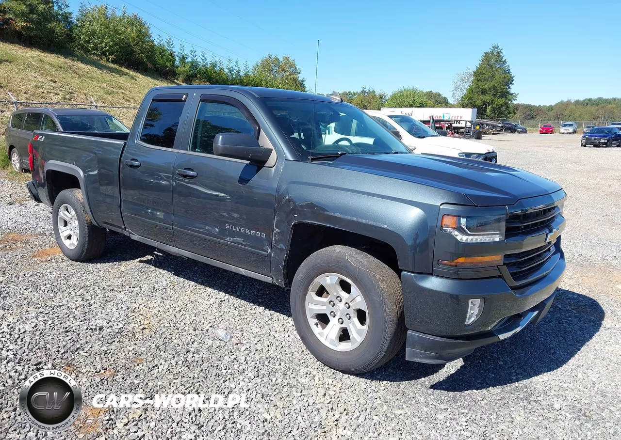 2018 Chevrolet Silverado 1500 2Lt VIN:1GCVKREC9JZ239924 - 1