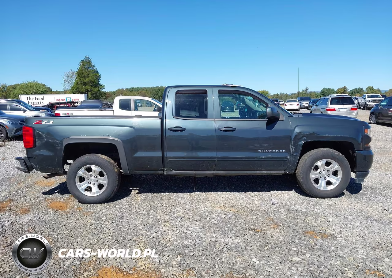 2018 Chevrolet Silverado 1500 2Lt VIN:1GCVKREC9JZ239924 - 13