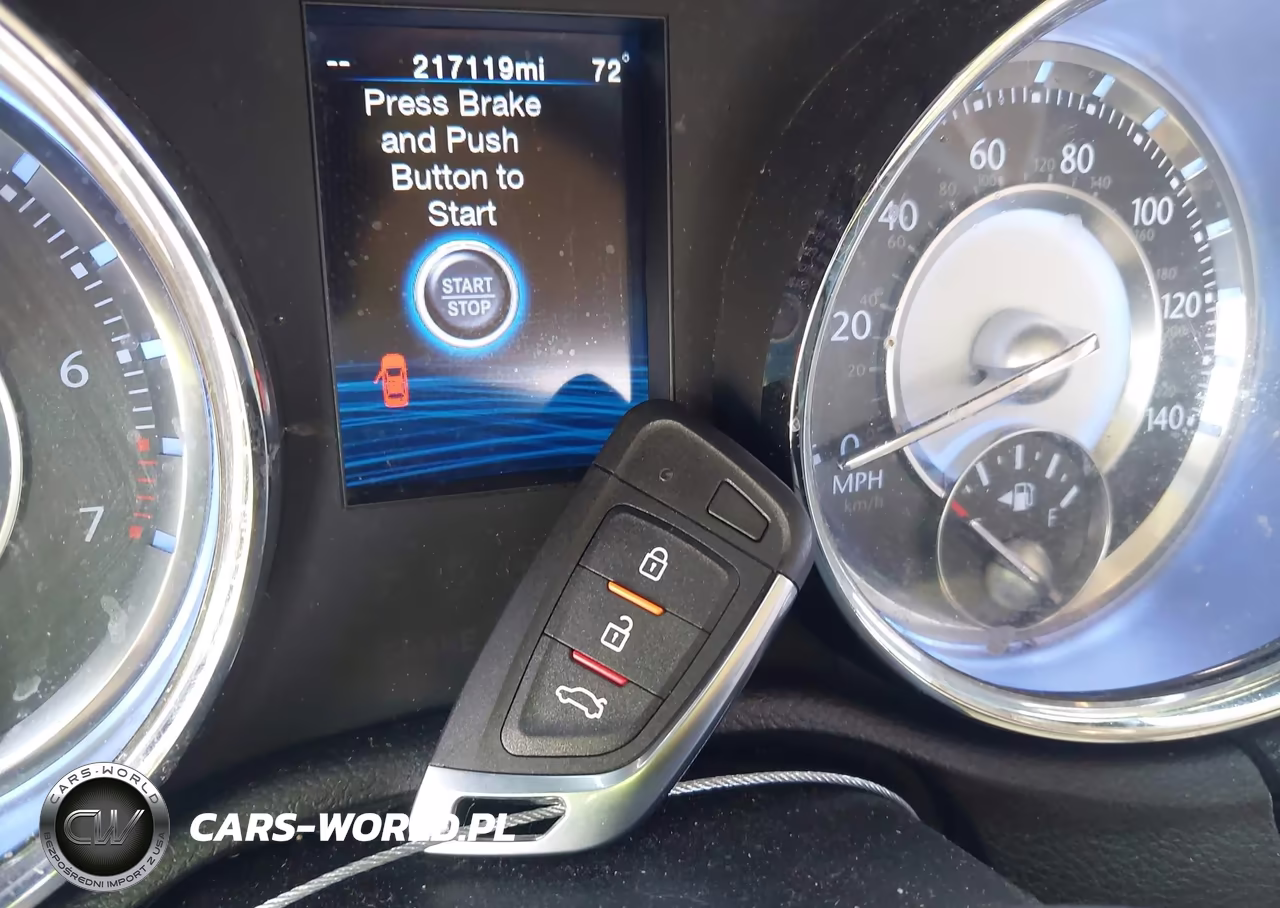 2012 Chrysler 300 Limited VIN:2C3CCACG4CH138230 - 11