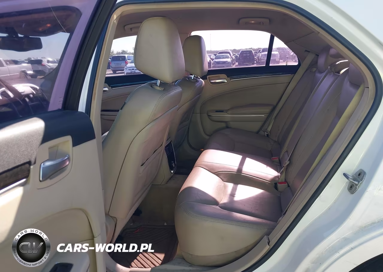 2012 Chrysler 300 Limited VIN:2C3CCACG4CH138230 - 13
