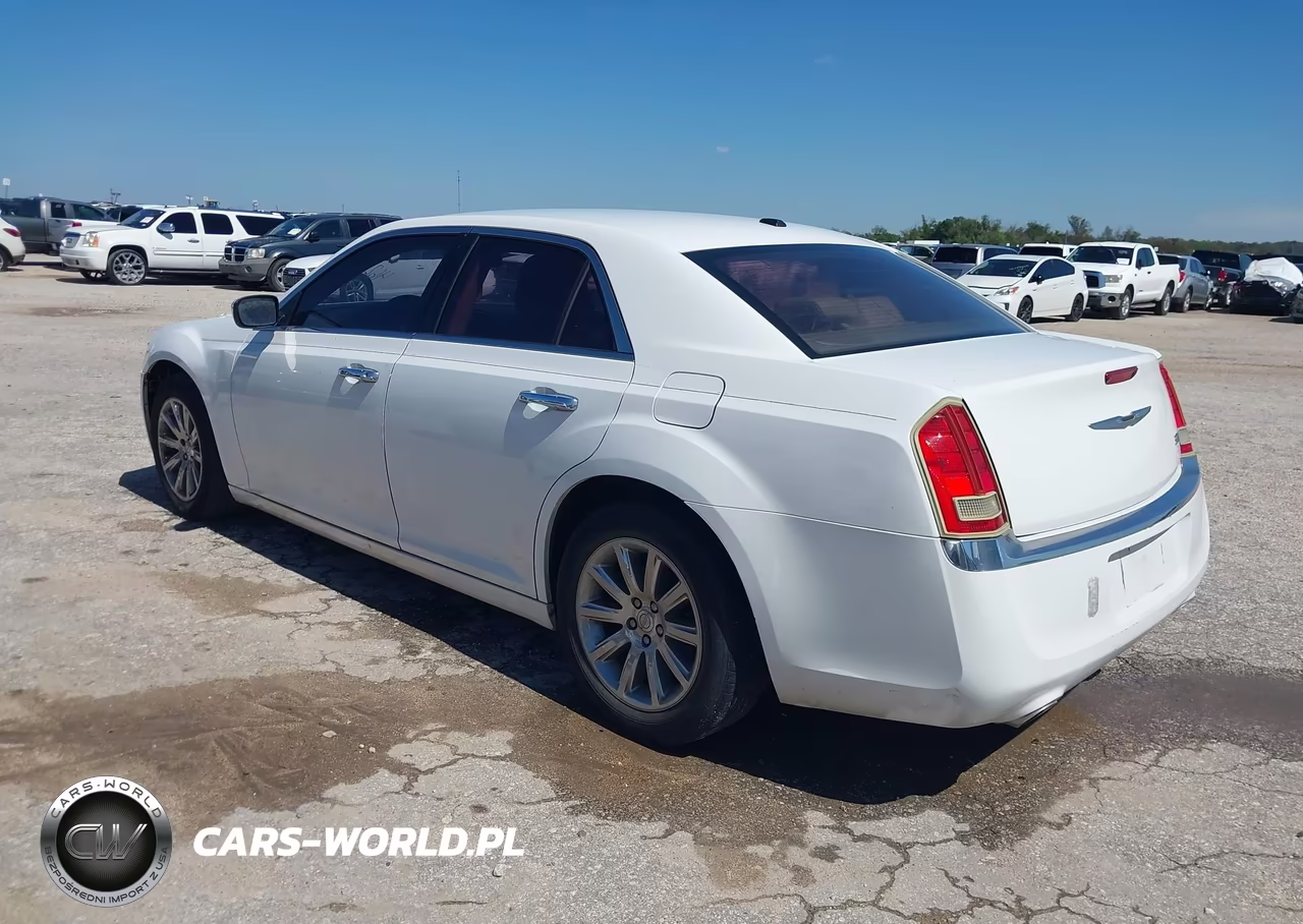 2012 Chrysler 300 Limited VIN:2C3CCACG4CH138230 - 3