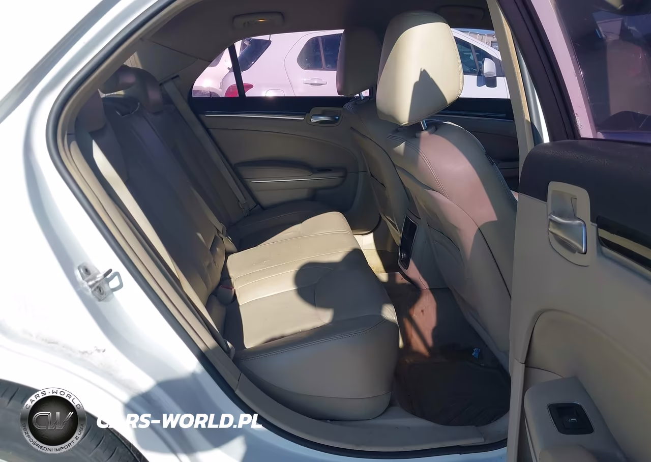 2012 Chrysler 300 Limited VIN:2C3CCACG4CH138230 - 8