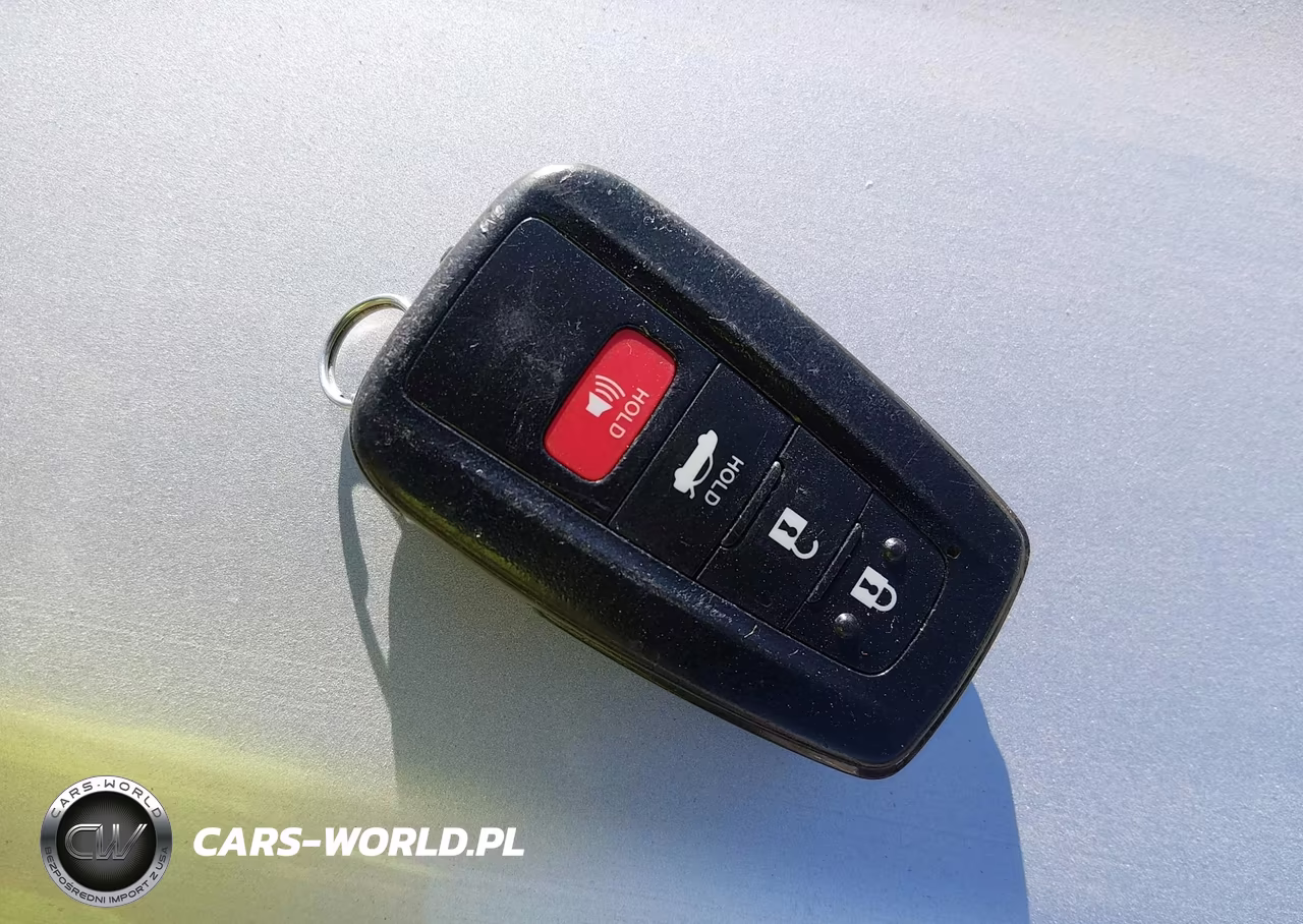 2021 Toyota Camry Xse Hybrid VIN:4T1K31AK9MU567159 - 11
