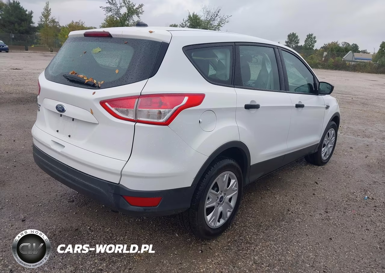 2013 Ford Escape S VIN:1FMCU0F73DUC24394 - 4
