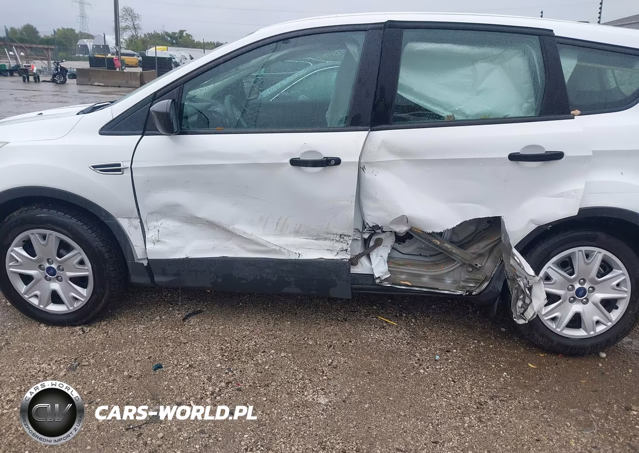 2013 Ford Escape S VIN:1FMCU0F73DUC24394 - 6