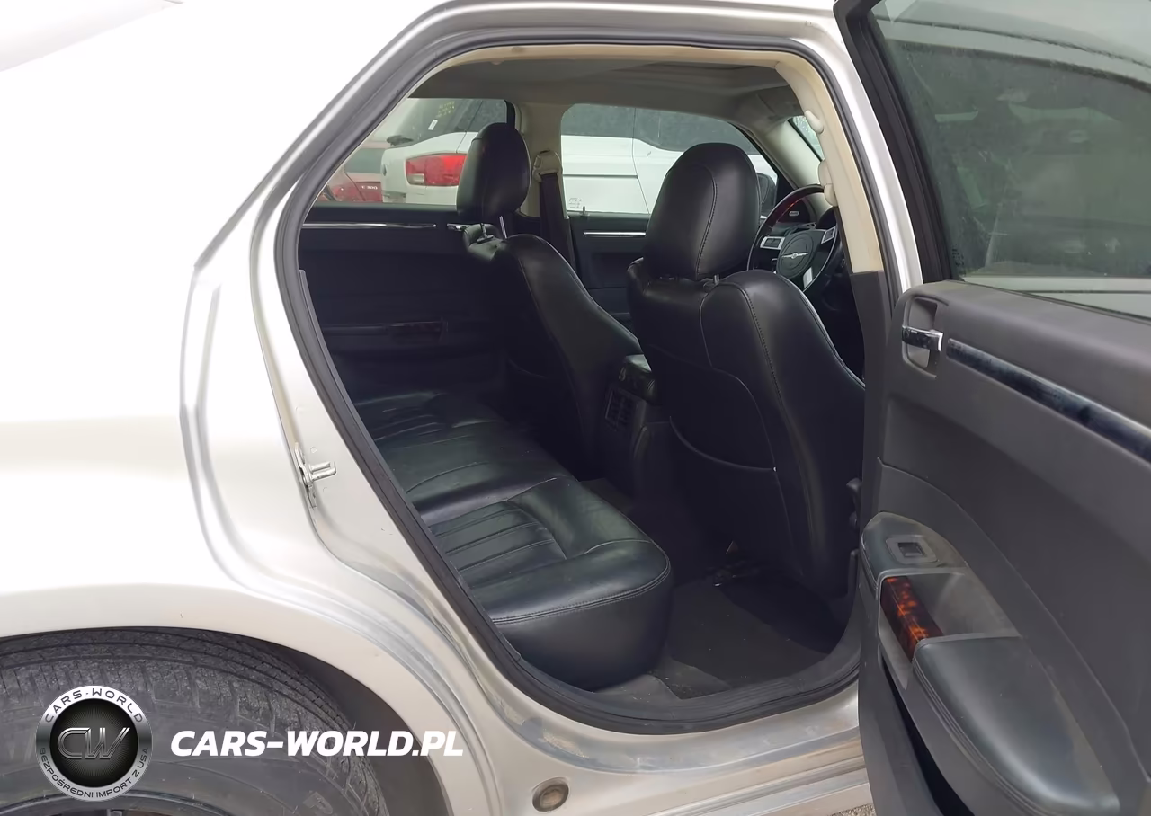 2008 Chrysler 300C Hemi VIN:2C3KA63H88H328062 - 8
