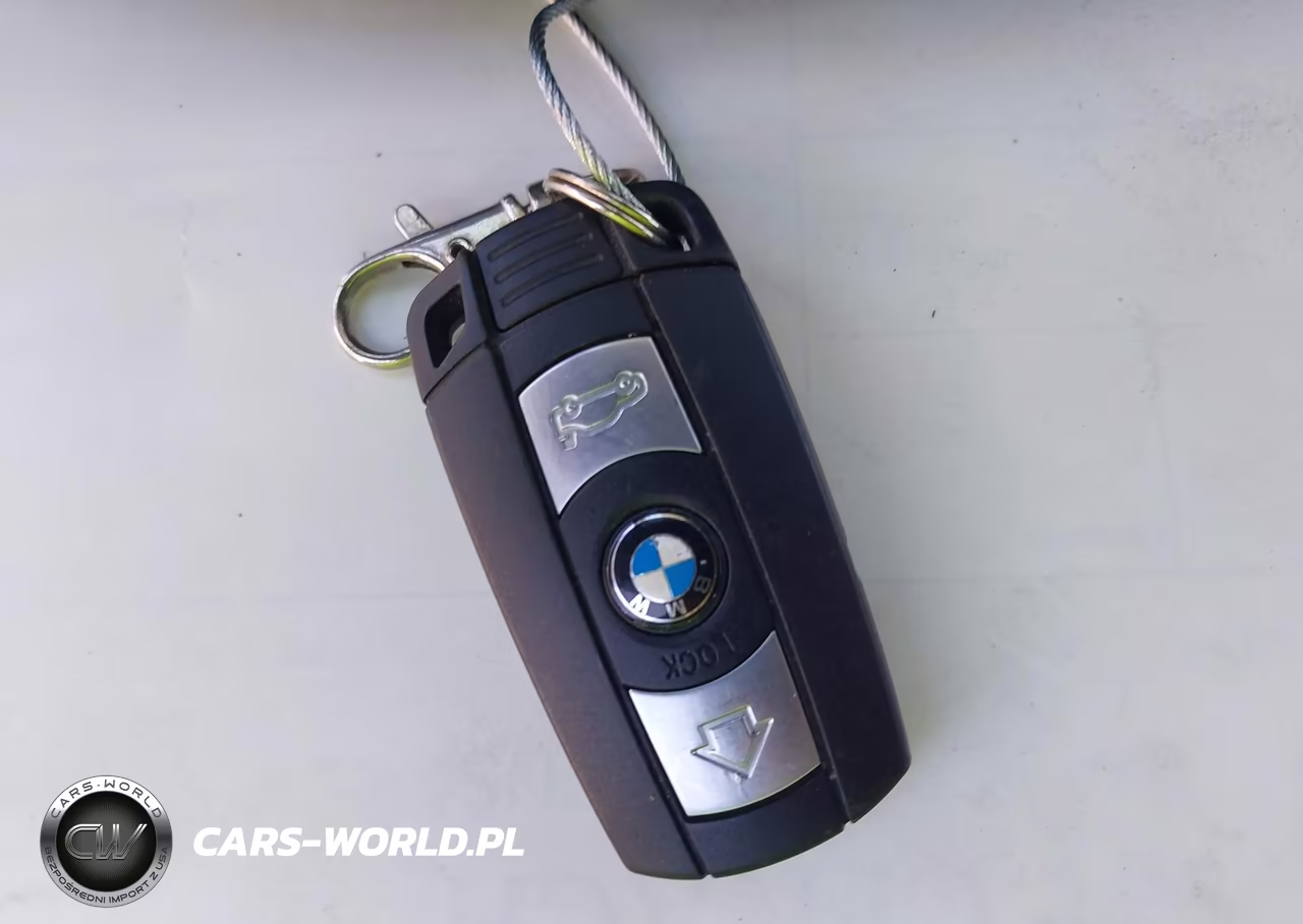 2006 BMW 330I VIN:WBAVB33516KR78462 - 11
