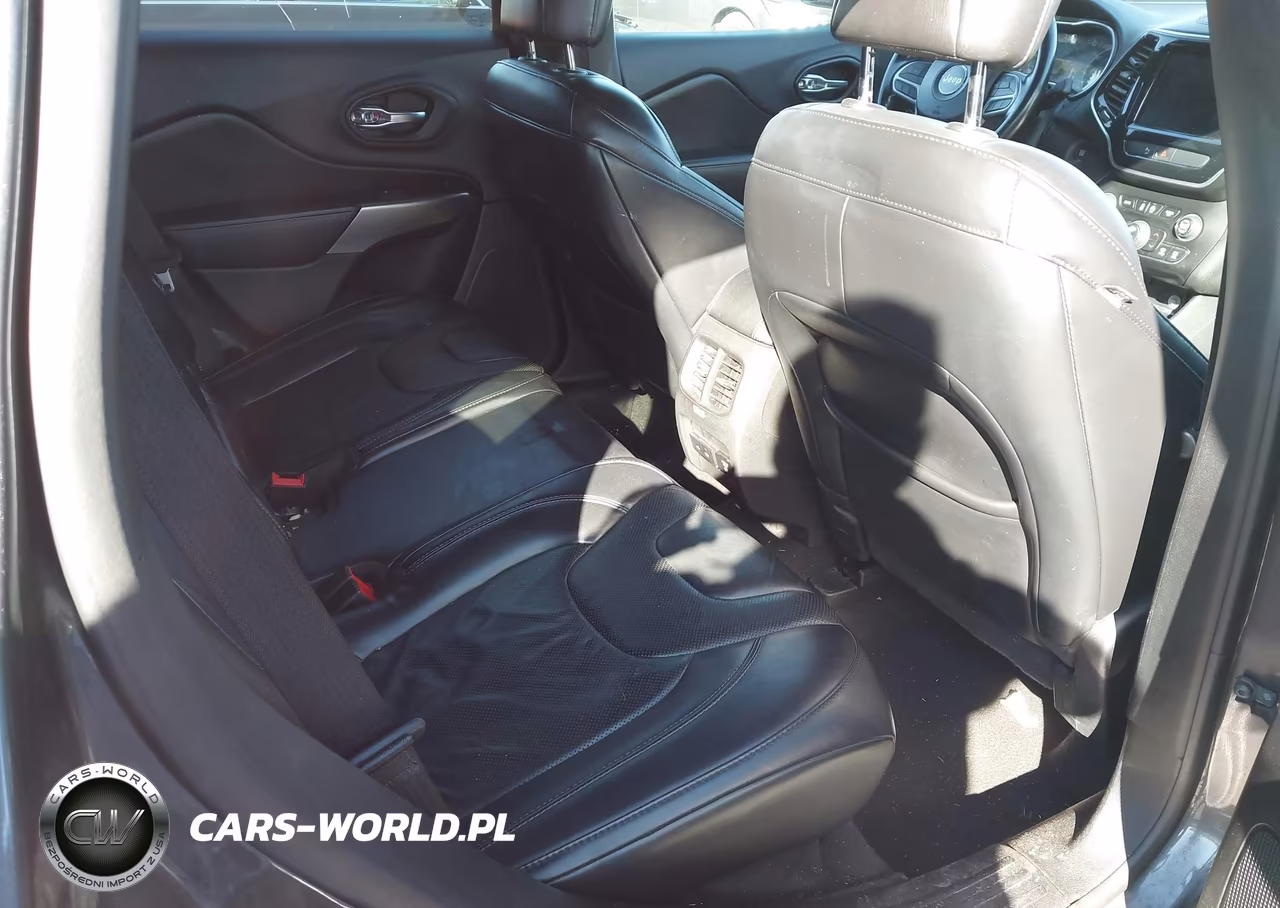2020 Jeep Cherokee High Altitude 4X4 VIN:1C4PJMDN3LD540884 - 8