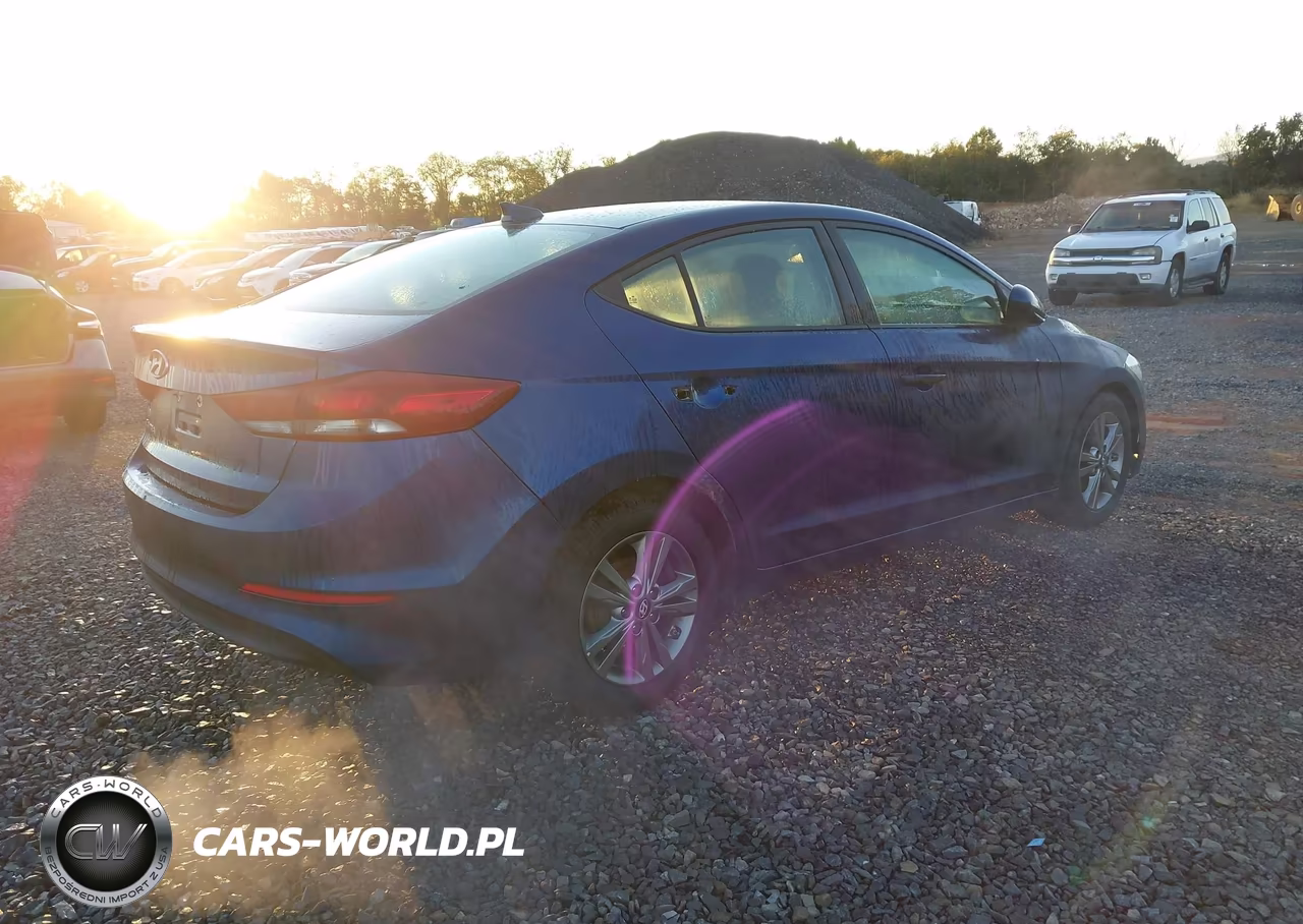 2017 Hyundai Elantra Value Edition VIN:5NPD84LF2HH177813 - 4