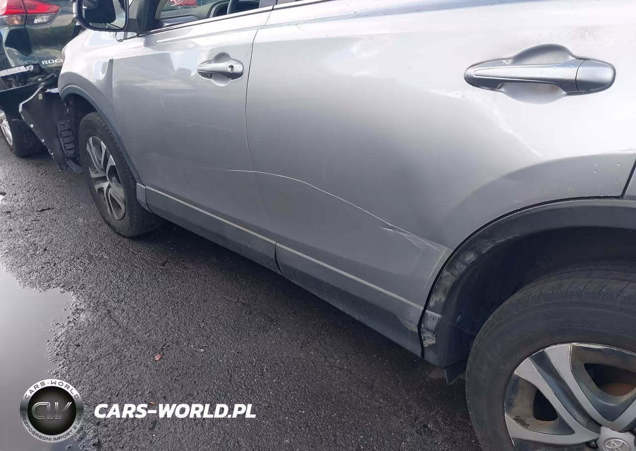 2018 Toyota Rav4 Le VIN:JTMZFREV8JJ169872 - 15