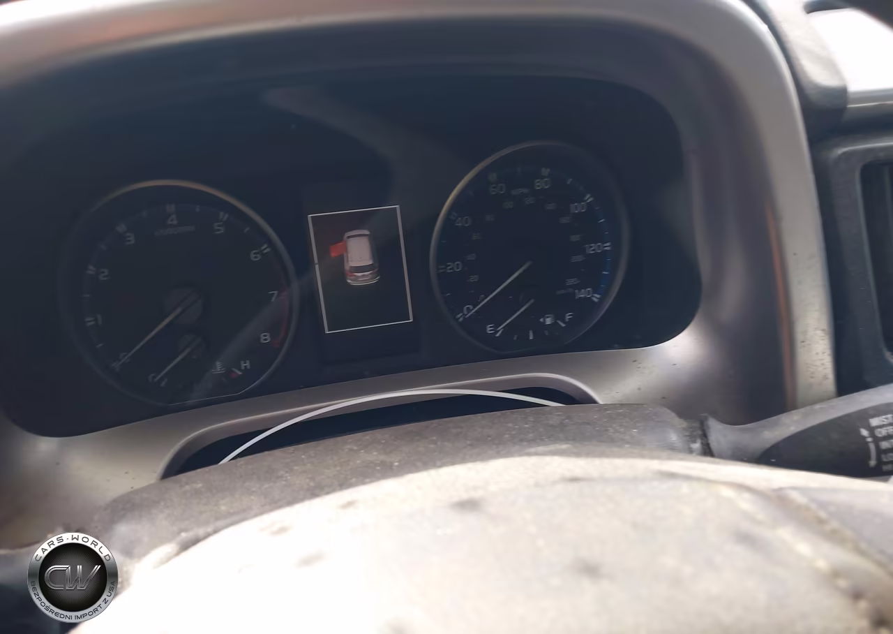 2018 Toyota Rav4 Le VIN:JTMZFREV8JJ169872 - 16