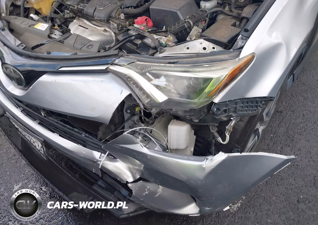 2018 Toyota Rav4 Le VIN:JTMZFREV8JJ169872 - 20