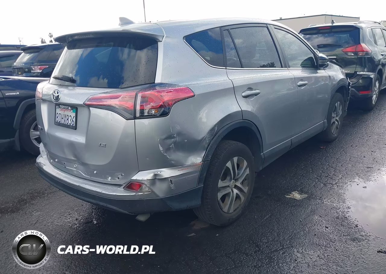 2018 Toyota Rav4 Le VIN:JTMZFREV8JJ169872 - 4
