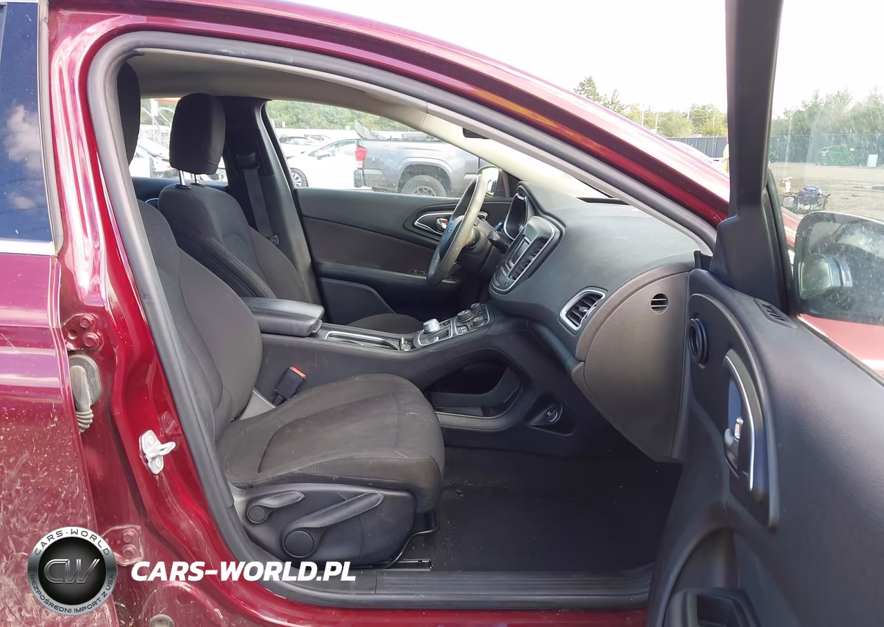 2015 Chrysler 200 Limited VIN:1C3CCCAB6FN647508 - 5