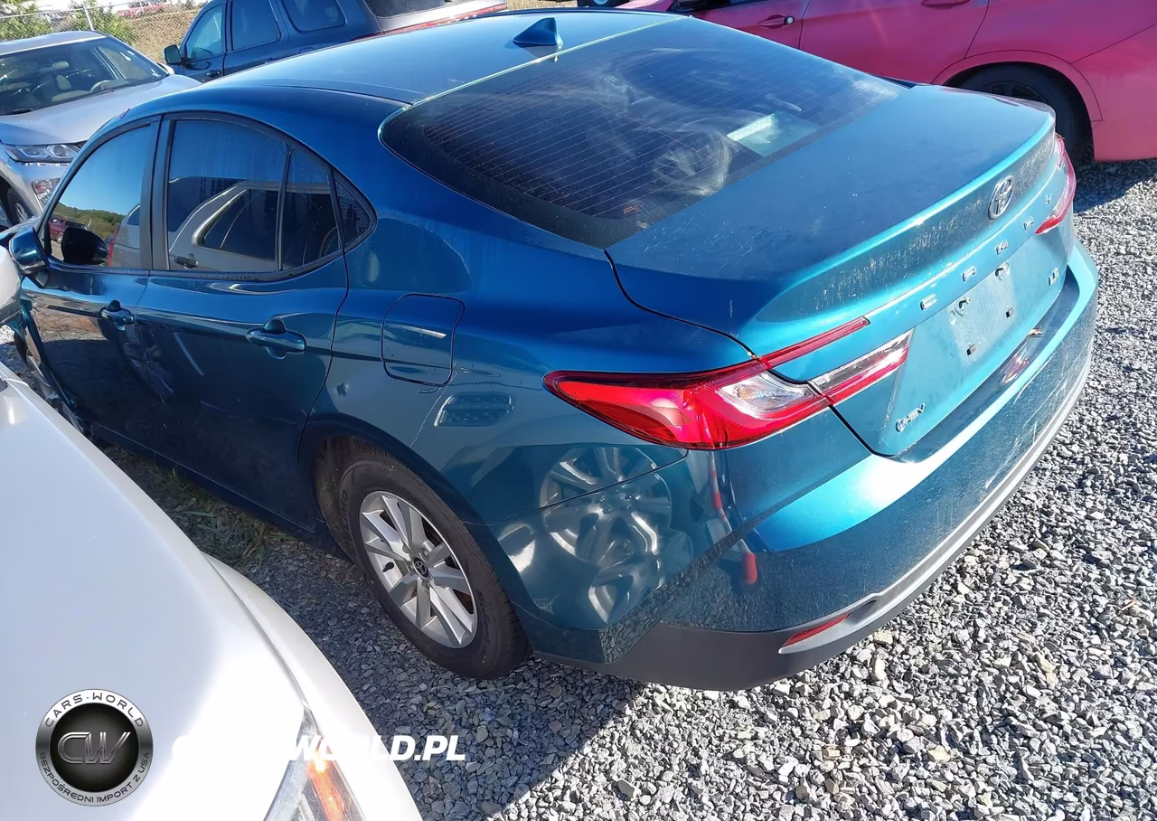 2025 Toyota Camry Le VIN:4T1DAACK2SU071077 - 3