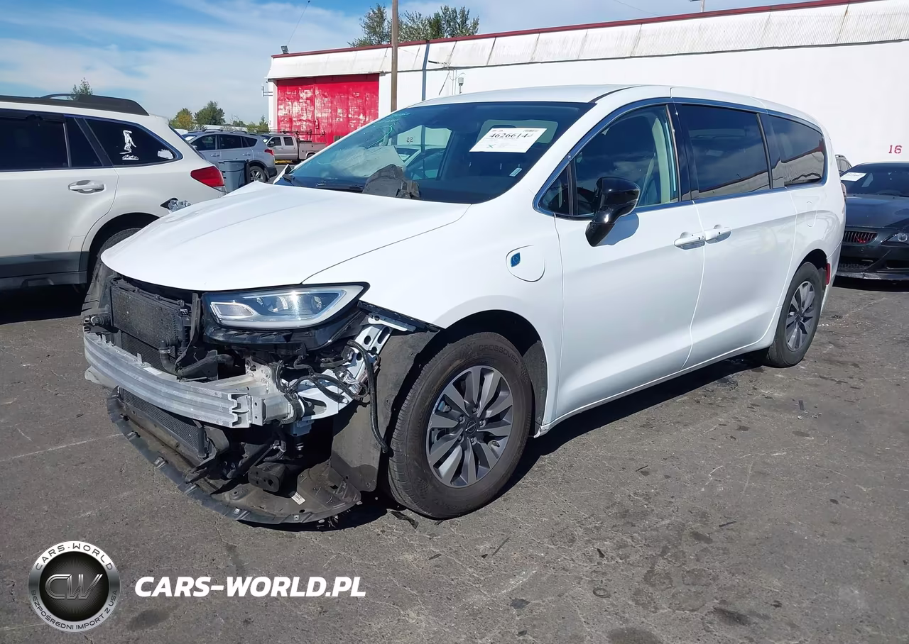 2024 Chrysler Pacifica Hybrid Select VIN:2C4RC1S73RR177899 - 2