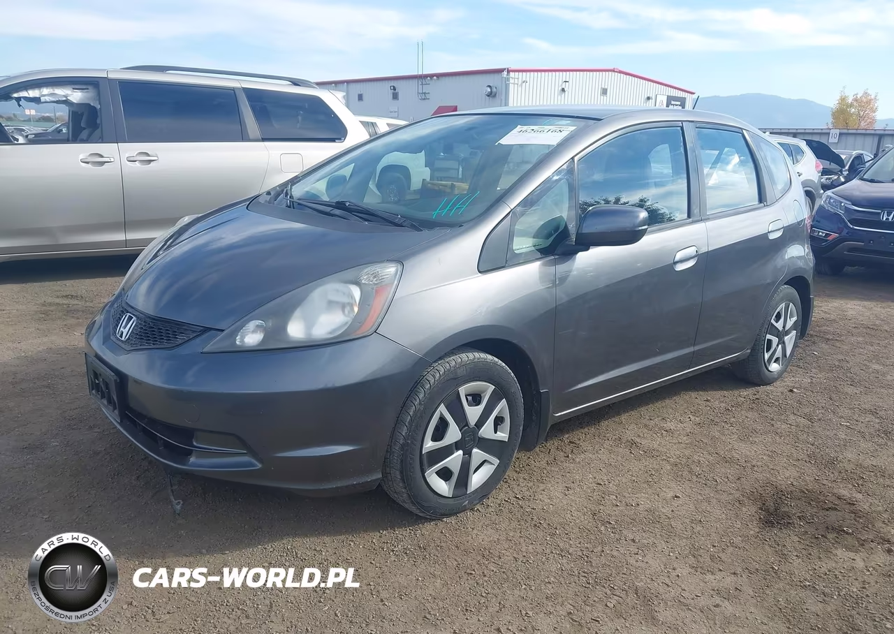 2013 Honda Fit VIN:JHMGE8H38DC047597 - 2