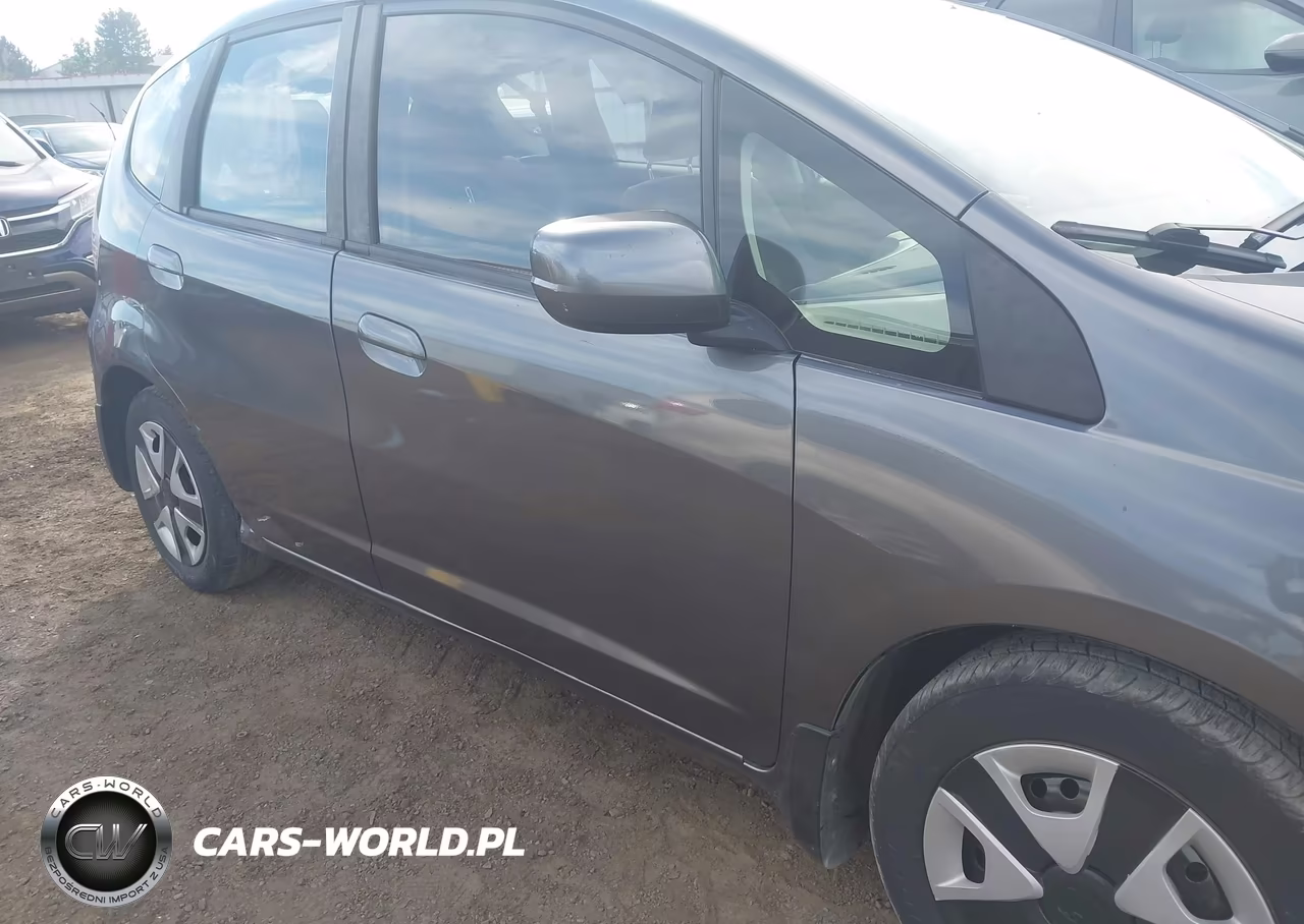 2013 Honda Fit VIN:JHMGE8H38DC047597 - 6