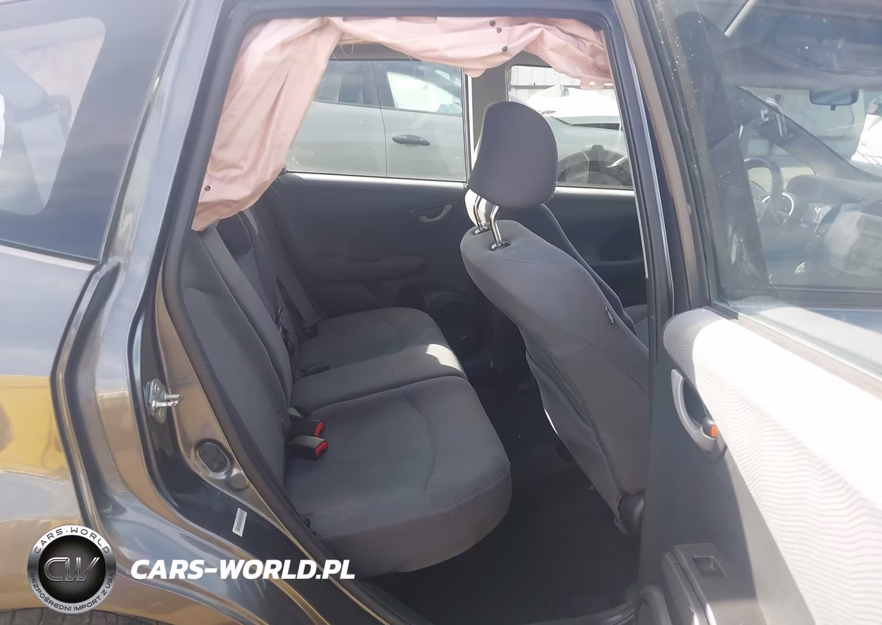 2013 Honda Fit VIN:JHMGE8H38DC047597 - 8