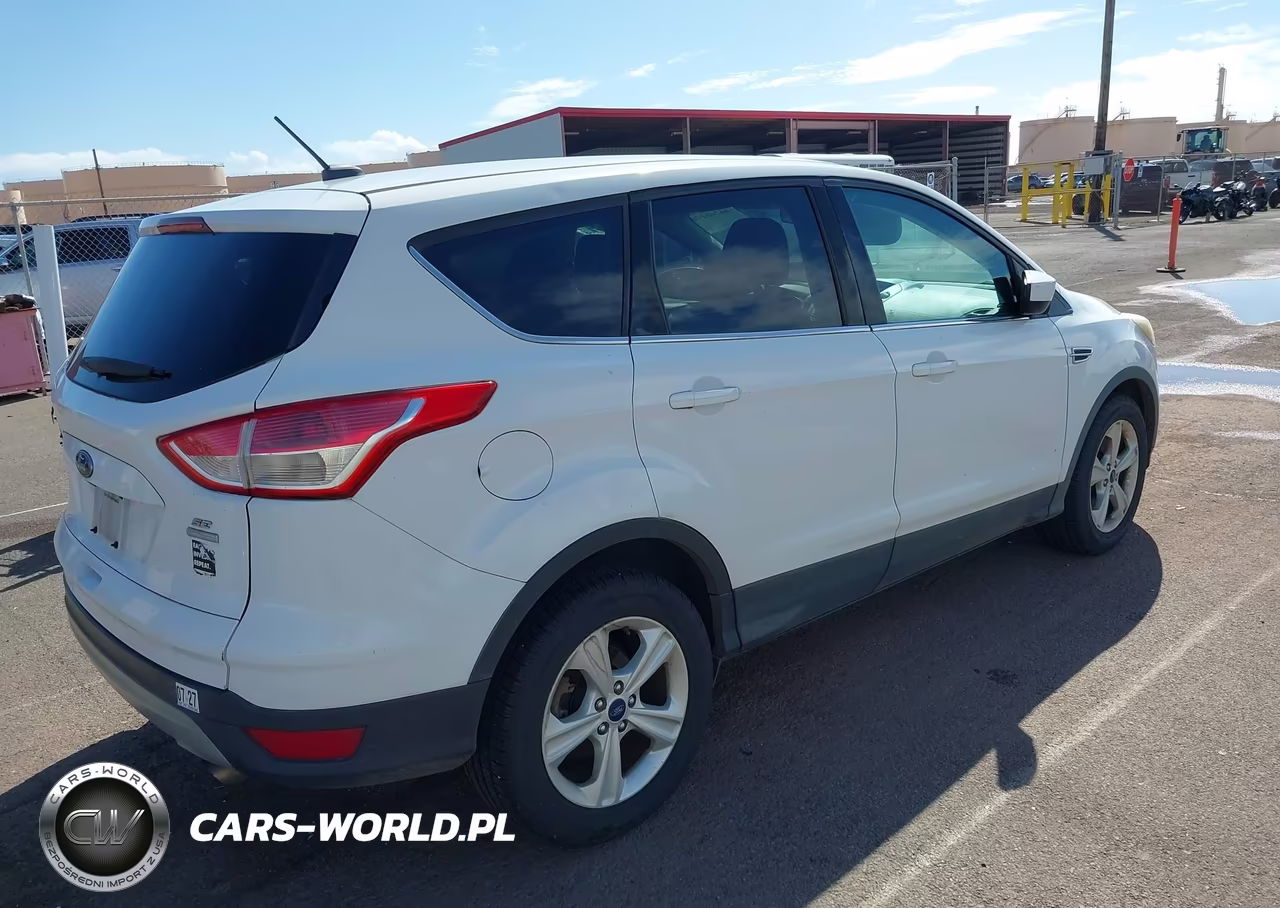 2015 Ford Escape Se VIN:1FMCU9GX8FUA44608 - 4